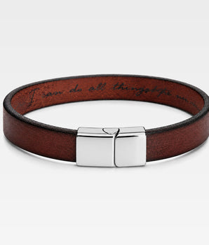 Brun läderarmband med silver spänne. Armband med gravyr